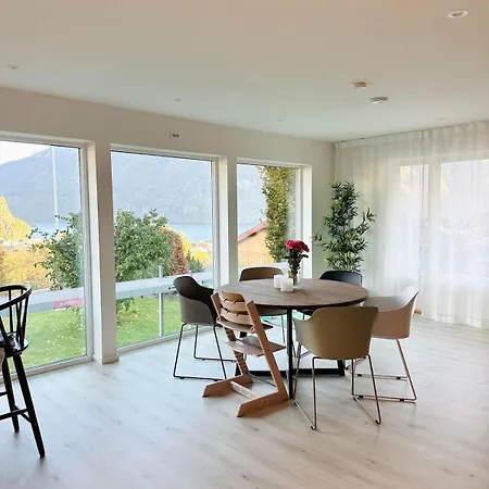 Semesterbostad Spacious Family House With Large Patio In *