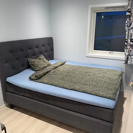 Spacious Family House With Large Patio In Semesterbostad *