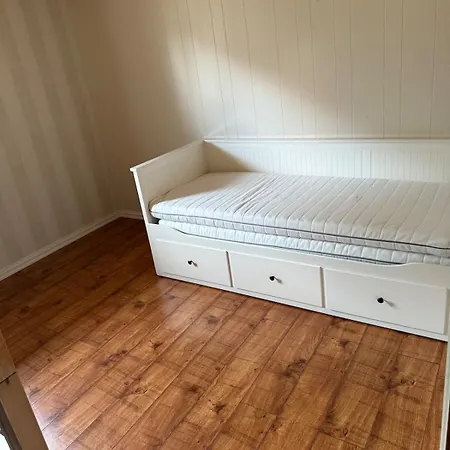 Spacious Family House With Large Patio In Semesterbostad *